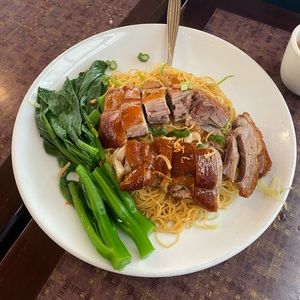 Meet your Posher, Madi